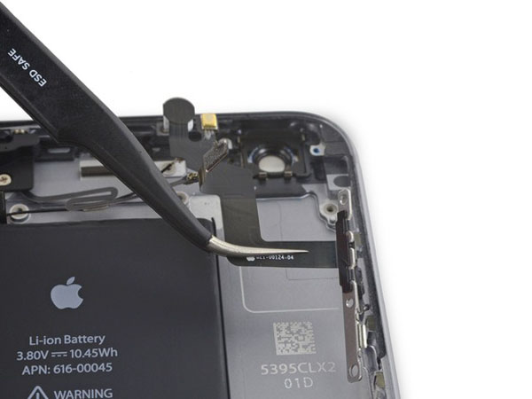iPhone 6s Plus – Thay thế lắp ráp cáp nút nguồn