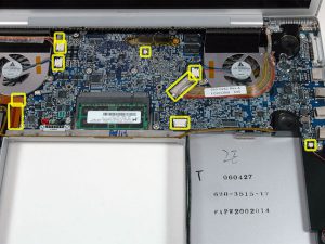 MacBook Pro 17 “Mô hình A1151 A1212 A1229 và A1261 – Thay thế bảng Logic