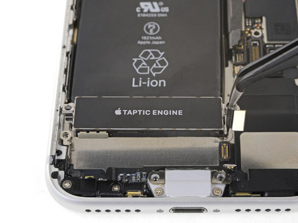 iPhone 8 – Thay thế động cơ Taptic
