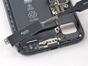 iPhone 7 – Thay thế động cơ Taptic