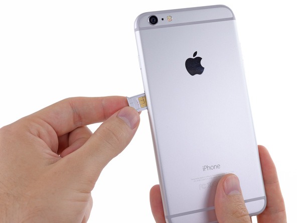 iPhone 6 Plus – Thay thế thẻ SIM