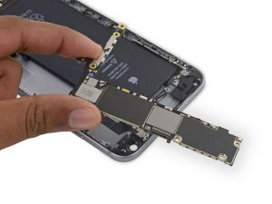 iPhone 6s Plus – Thay thế bảng logic