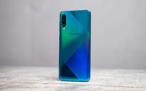 Trải nghiệm Galaxy A50s: thiết kế ấn tượng, camera của 1 thiết bị cao cấp, hiệu năng ổn