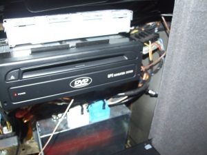 Thay Ổ đĩa CD hoặc DVD Máy tính Định vị BMW E39 E38 X5 E46