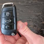 Audi A3 Sportback Key FOB Thay thế pin FOB 2008-2010