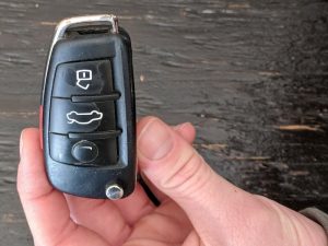 Audi A3 Sportback Key FOB Thay thế pin FOB 2008-2010