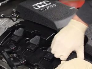 Audi A4 (B7) Thay thế cuộn dây đánh lửa 2004-2008