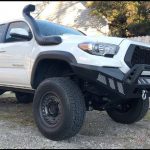 Thay thế đèn gầm Toyota Tacoma