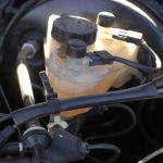 Cách kiểm tra Mức dầu phanh trong chiếc Mercedes W123 của bạn