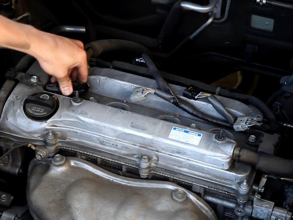 Thay thế Bugi Toyota RAV4 2005-2012