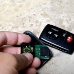 Thay thế pin chìa khóa Fob Toyota Prius 2009-2015